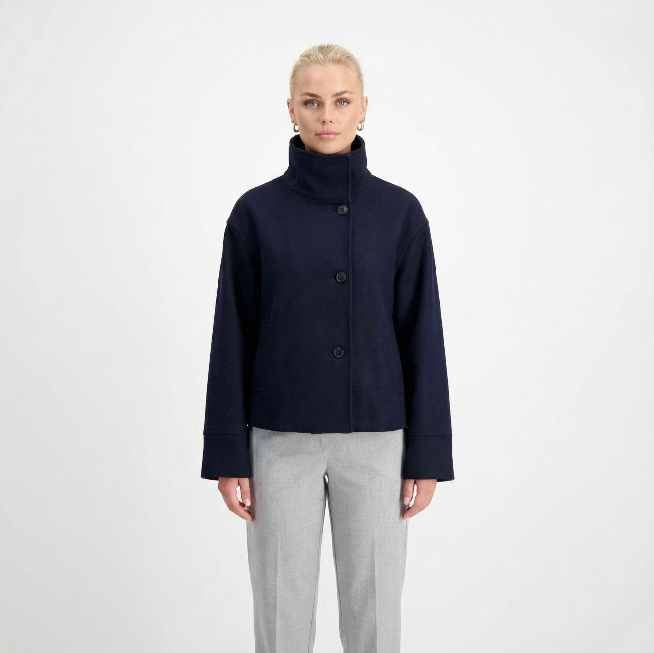 Wolljacke mit Stehkragen